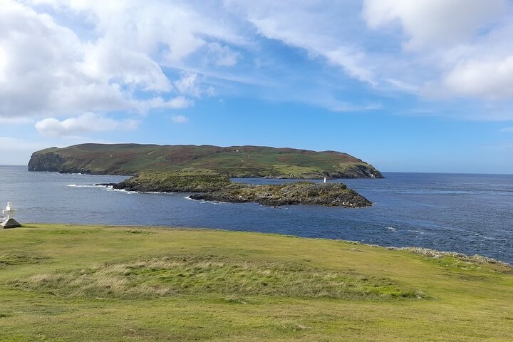 Isle of Man Discovery Tour with experienced Driver Guide