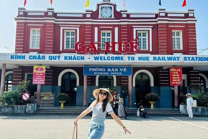 Hue Citadel tour by authentic Train via Hai Van Pass from Da Nang