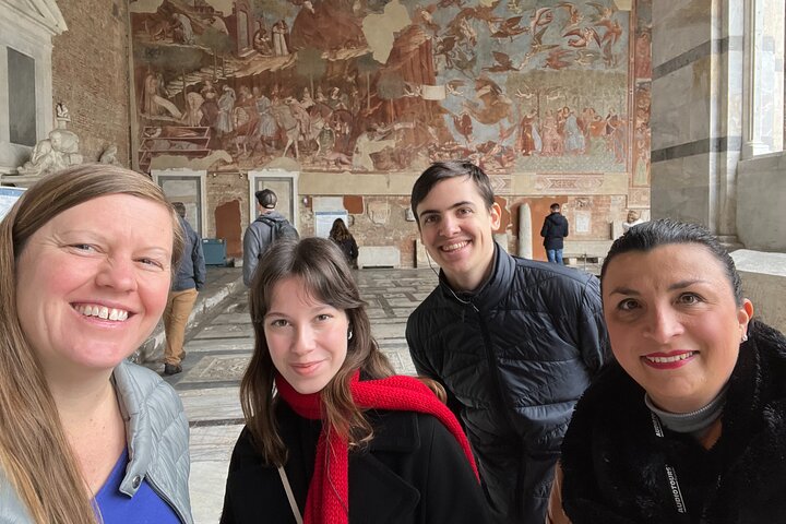 Best of Pisa: Small Group Tour with Admission Tickets