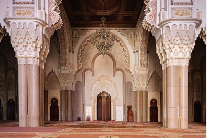 Explore the highlights of Casablanca