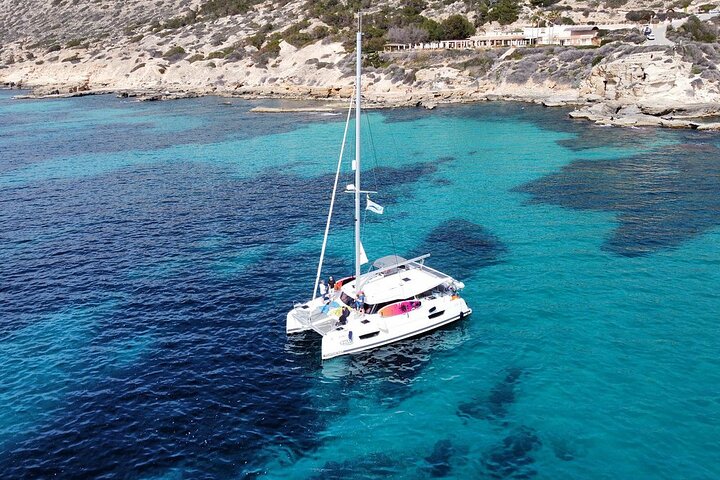 Luxury Catamaran sailing with welcome Drinks Tapas Max10-12Person