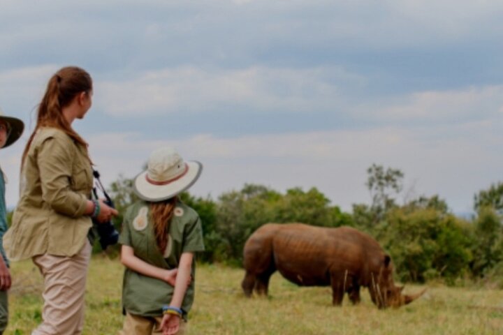 Matopos Park Day Game Drive With Rhino Tracking!