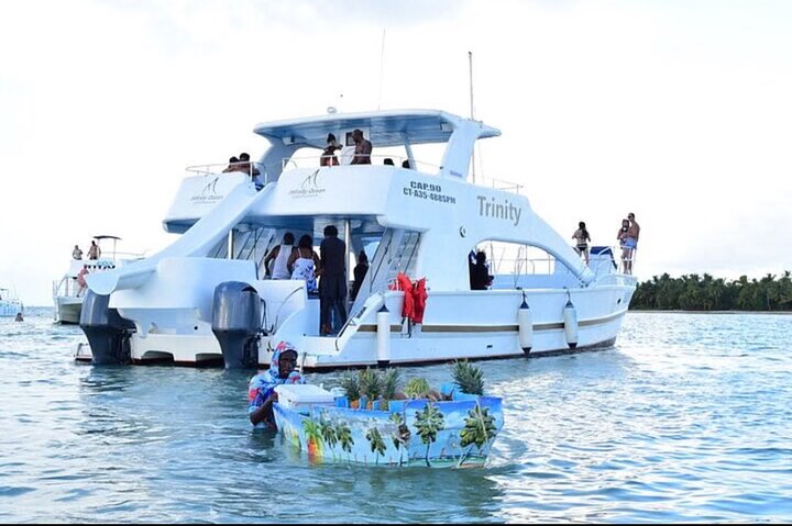 #1 Live DJ Hip Hop adult only Party Boat Unlimited drink sand-bar