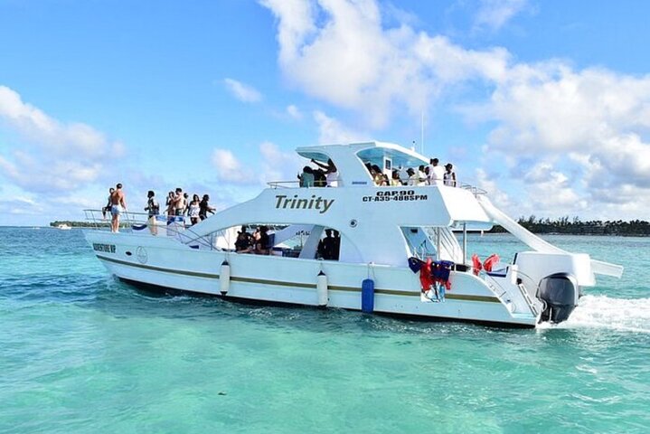 #1 Live DJ Hip Hop adult only Party Boat Unlimited drink sand-bar