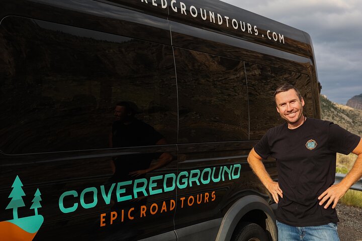 Guided Yellowstone Tour from Big Sky and West Yellowstone