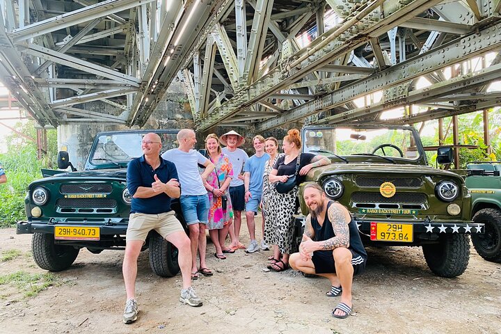 Hanoi Jeep Tour: Food, Culture and Fun by Vietnam Army Jeep