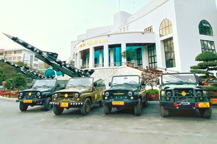 Hanoi Jeep Tour: Food, Culture and Fun by Vietnam Army Jeep