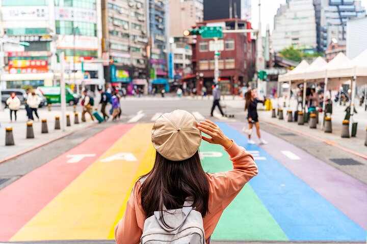 Keelung Shore Excursions: Private 6-Hour Taipei City Adventure!