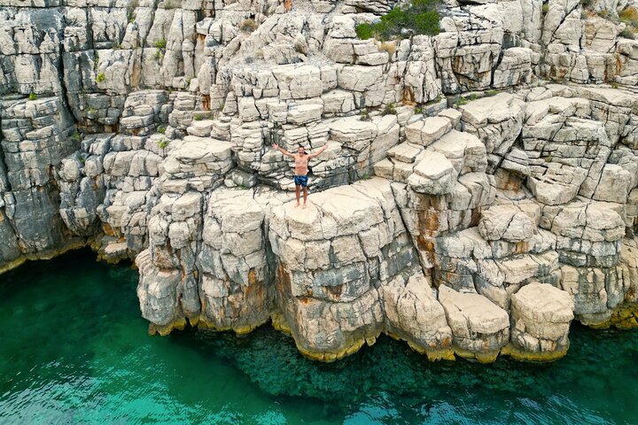 Private 3-Island Boat Tour: Blue Lagoon, Brač & North Hvar Shore