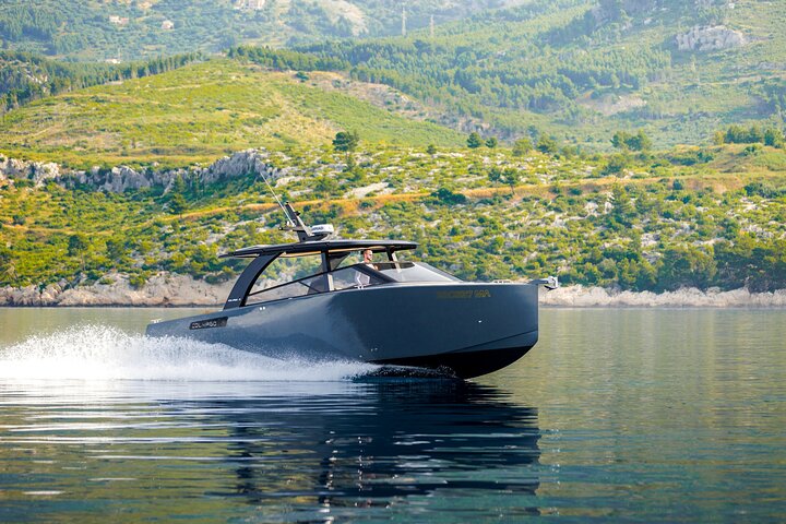 Private 3-Island Boat Tour: Blue Lagoon, Brač & North Hvar Shore