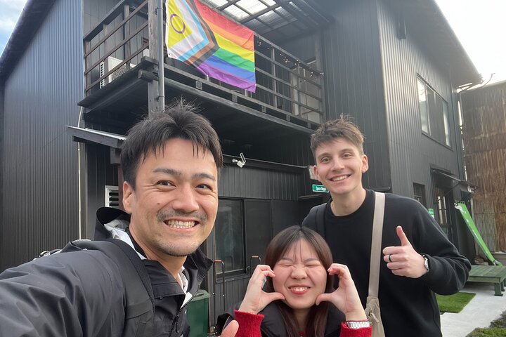 Become a Local! A Walking Tour of Arts, Crafts & Onsen Culture