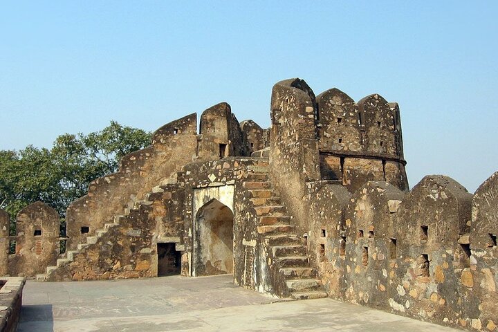 A Trip of Khajuraho, Orchha, Gwalior, Jhansi from Delhi in 5 Day