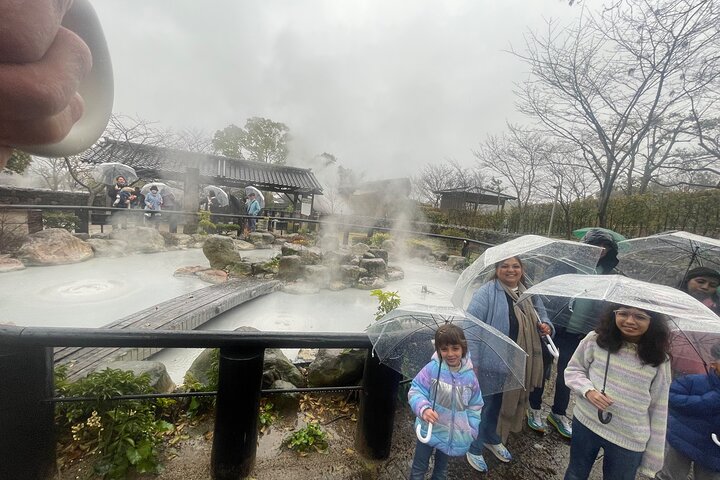 Hot Spring Beppu Onsen with Blue Hell cozy Tour by Car and walk