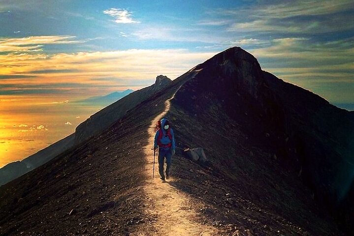 Mount Agung Sunrise Trekking to Highest Peak 3,142m And 2,900m