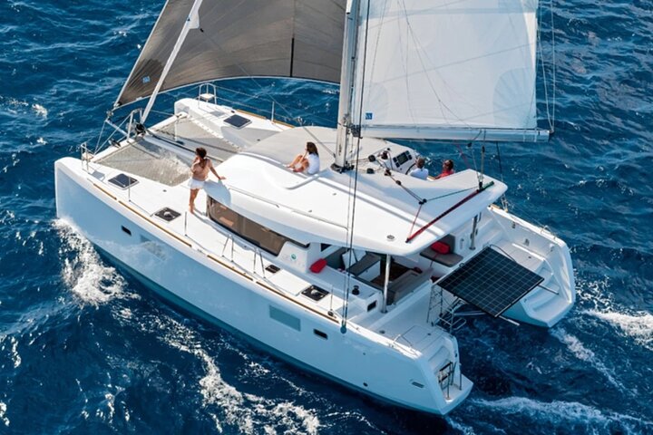 Magdalene Archipelago Tour from Palau - Luxury Catamaran 2