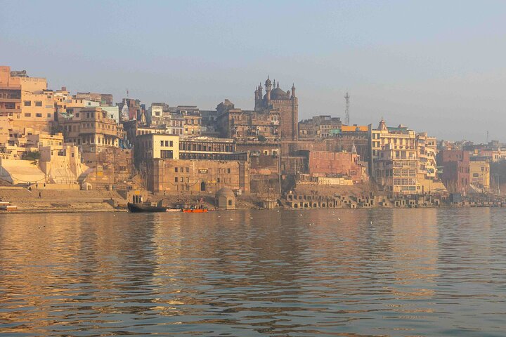 Varanasi Morning Yoga Ganga Aarti and Guided Ghat Tour