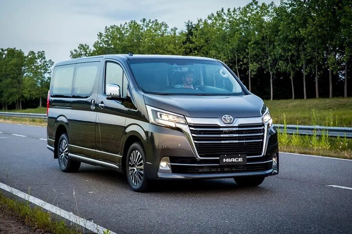 Arrival by Private Minivan from Kansai Airport KIX to Osaka City