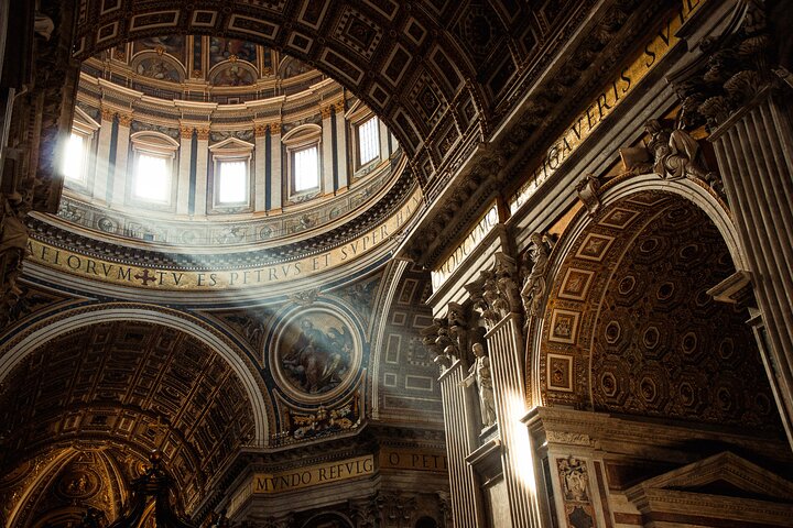 Vatican Museums, Sistine Chapel & St Peter's Basilica Tour