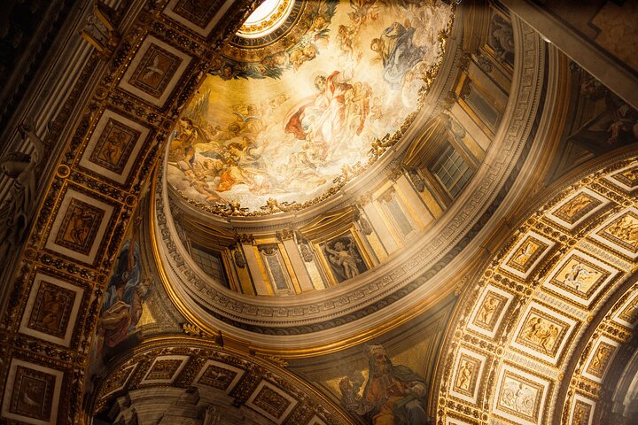 Vatican Museums, Sistine Chapel & St Peter's Basilica Tour