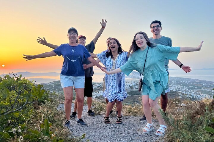Santorini Highlights Small-Group Tour with Wine Tasting option