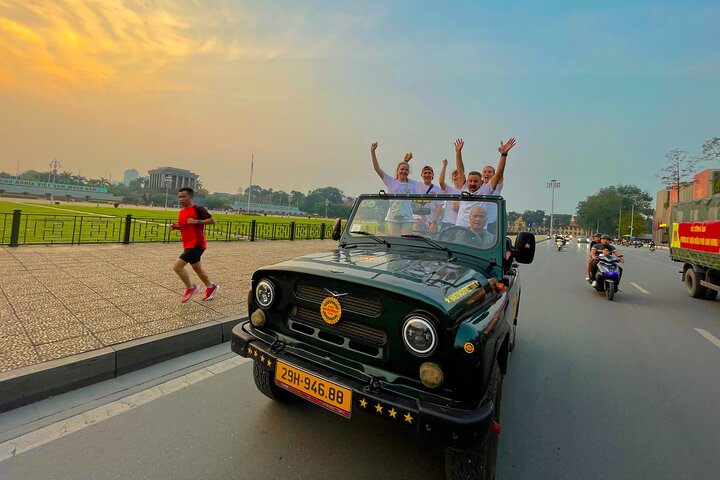 Hanoi Jeep Tour: Food, Culture and Fun by Vietnam Army Jeep