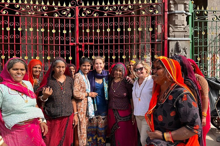 Chennai tour in car with guide-winner of traveller's choice award