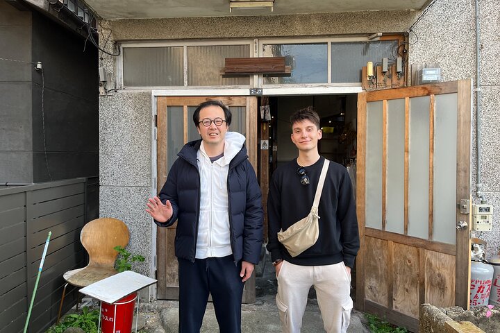 Become a Local! A Walking Tour of Arts, Crafts & Onsen Culture
