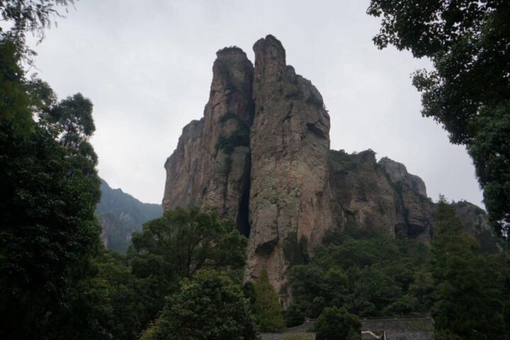 Private day and night tour to Wenzhou Yandang Geopark Mountain
