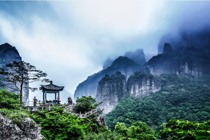 Private day and night tour to Wenzhou Yandang Geopark Mountain