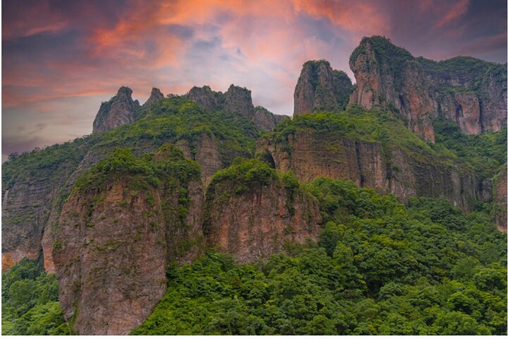 Private day and night tour to Wenzhou Yandang Geopark Mountain