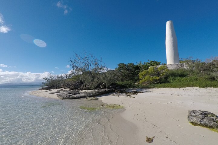 Full Day Nouméa Signal Island Turtle Tour