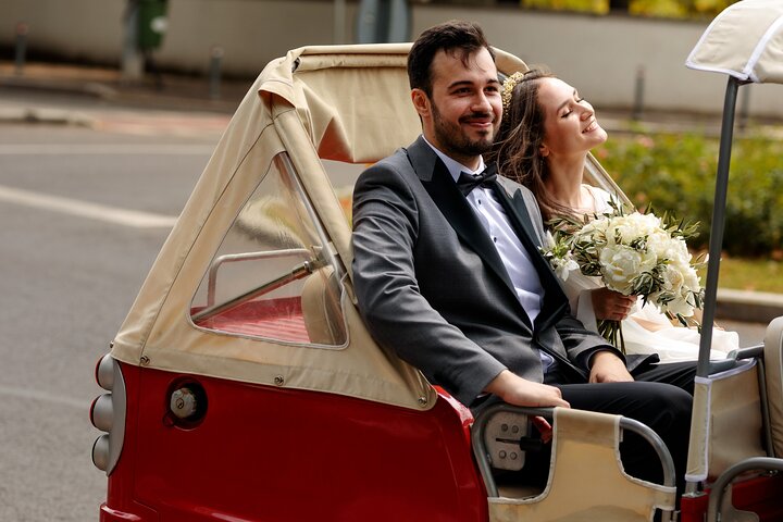 Bucharest Tuk Tuk city tour
