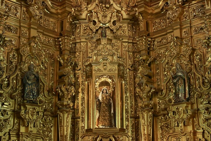Pedestrian Tour in San Luis Potosí Downtown Historic District