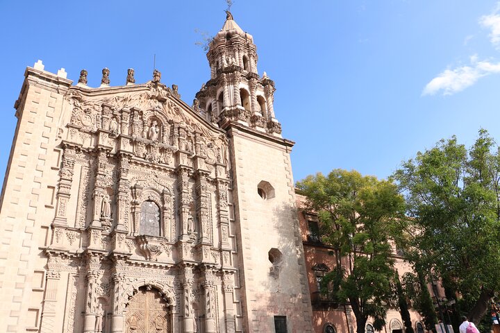 Pedestrian Tour in San Luis Potosí Downtown Historic District