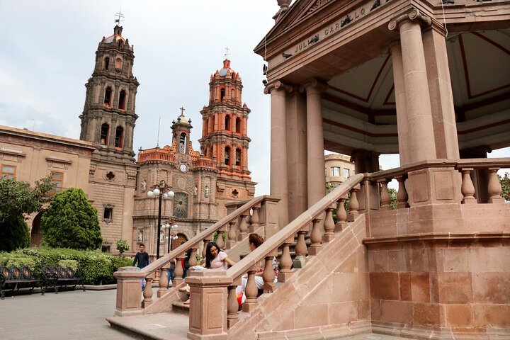 Pedestrian Tour in San Luis Potosí Downtown Historic District