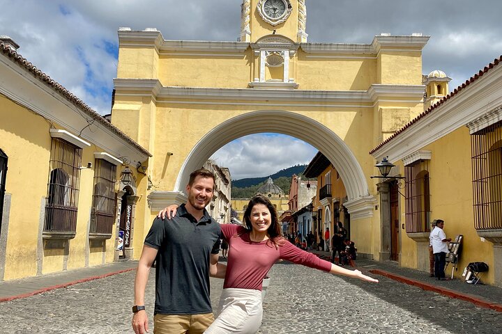Hobbitenango & Antigua Shared Day Tour