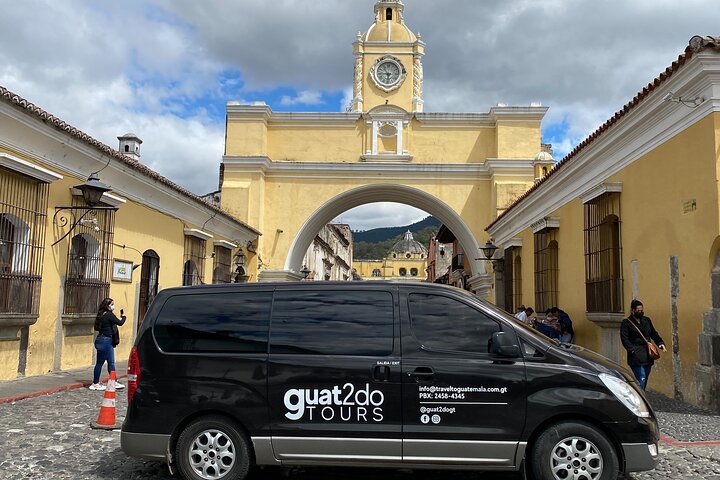 Hobbitenango & Antigua Shared Day Tour