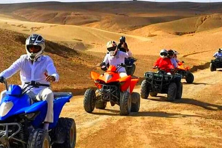 Agafay Desert: Dinner Show with Quad Bike and Sunset Camel Ride