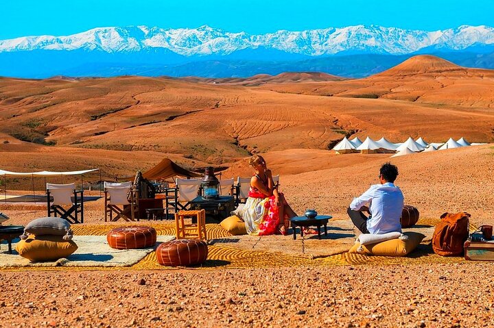 Agafay Desert: Dinner Show with Quad Bike and Sunset Camel Ride