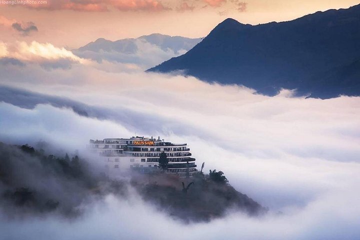 Sapa Trek 2days/1night -HOTEL 5 STAR-From Hanoi by Limousine Van