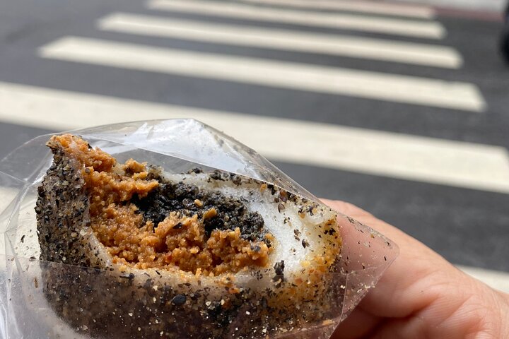 Food and Culture Walking Tour in Tainan