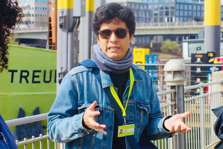 Guided Historical Walking Tour in Bremen