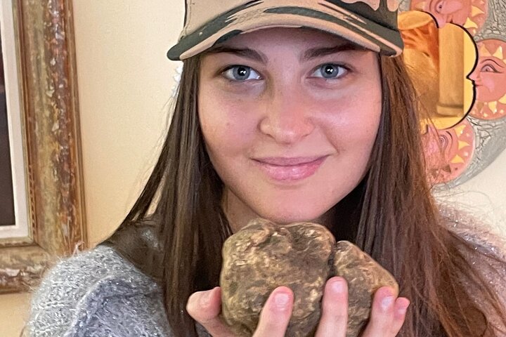 Truffle Hunting & Tasting in San Miniato Tuscany with Dogs