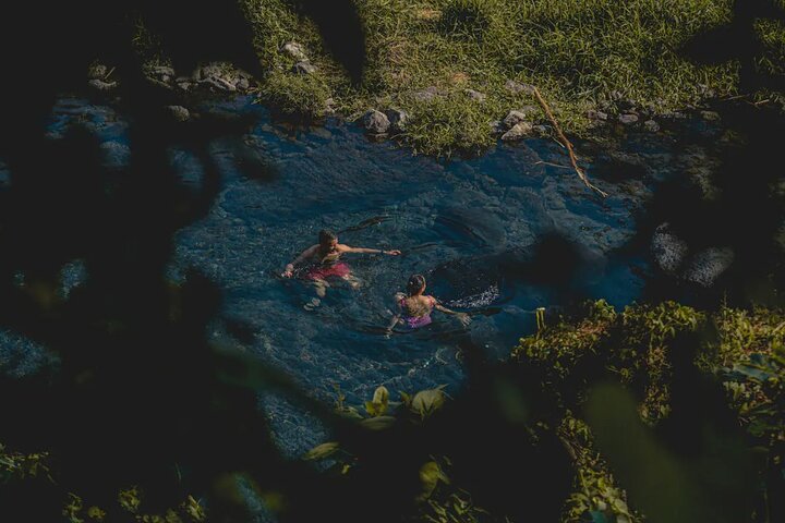 Hike and Swim in fresh springs and waterfalls in Guadalajara
