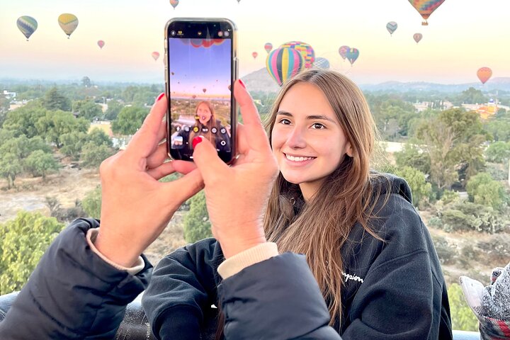 Balloon Flight+Gruta brekfast+Teotihuacan Tour from Mexico City