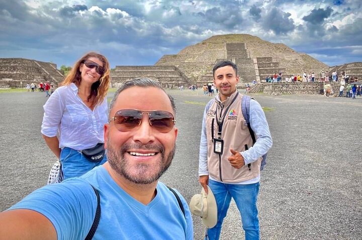 Balloon Flight+Gruta brekfast+Teotihuacan Tour from Mexico City