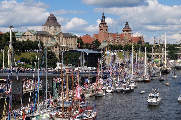 Szczecin Walking Tour: Explore Top Sights & Hidden Gems