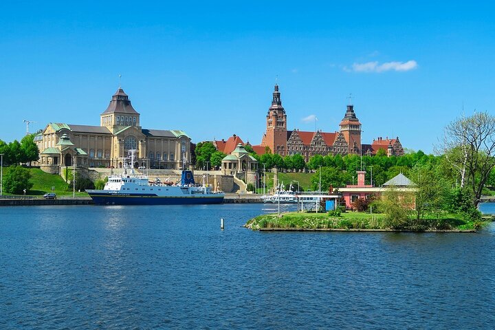 Szczecin Walking Tour: Explore Top Sights & Hidden Gems