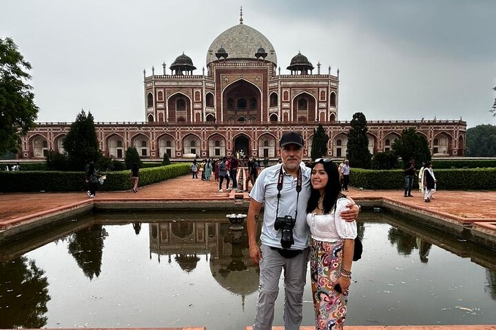 Bhopal to Delhi Ancient Monuments & Mughal Architecture