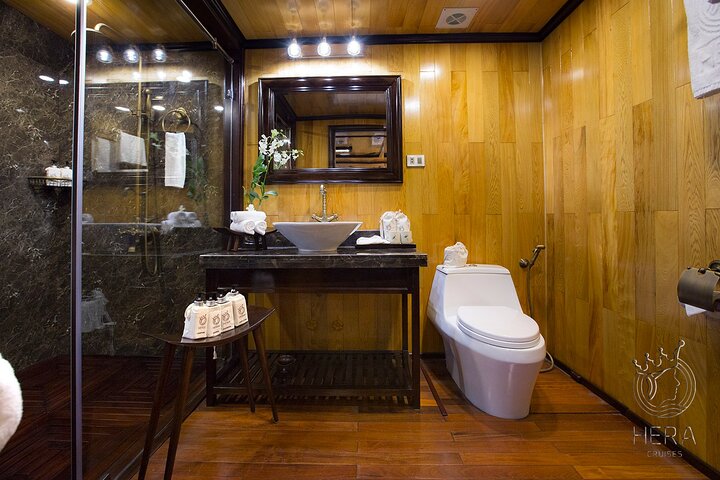 Halong Bay - Hera Cruise - All Inclusive Multi Days Tour